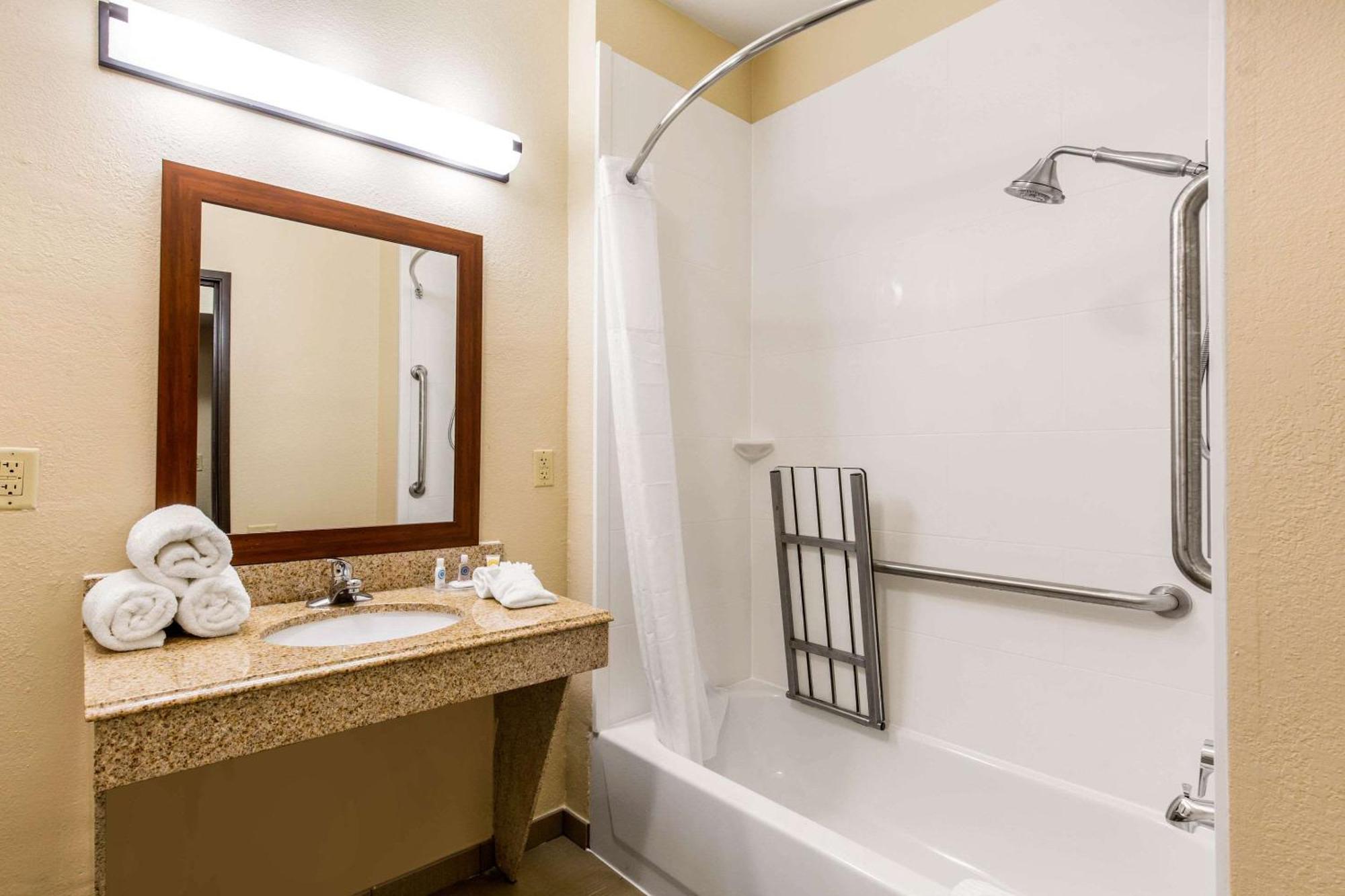 Comfort Inn & Suites Iah Bush Airport - East Humble Esterno foto