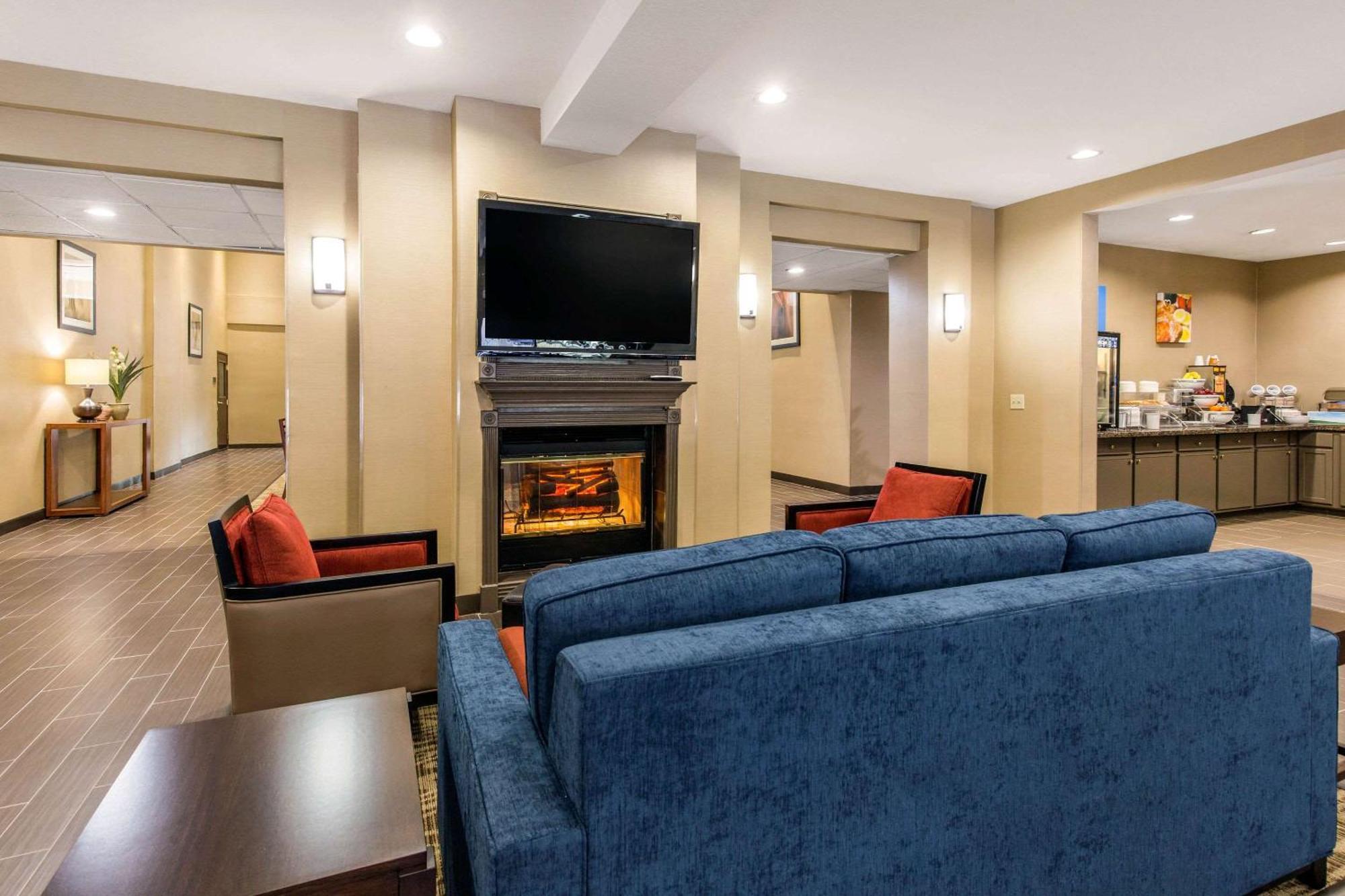 Comfort Inn & Suites Iah Bush Airport - East Humble Esterno foto